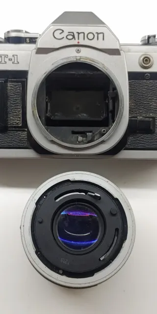 Cámara Canon AT-1 para restaurar