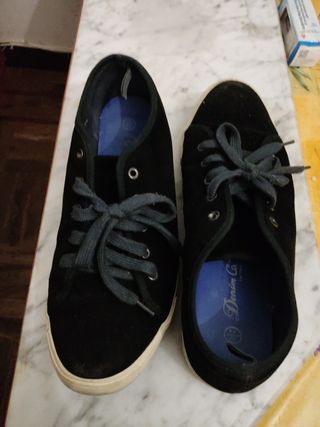Tenis negros para hombre