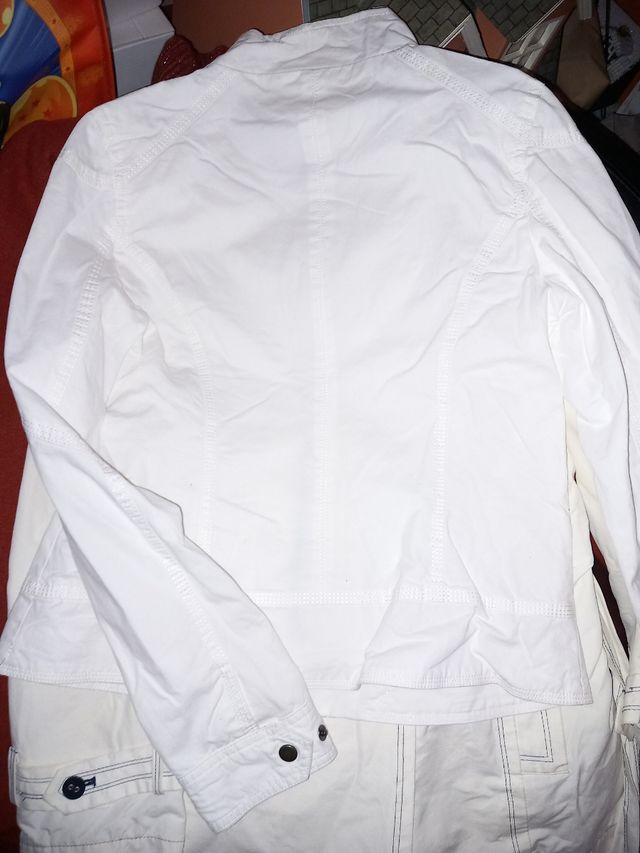 76- Chaqueta blanca L - Blu Deise