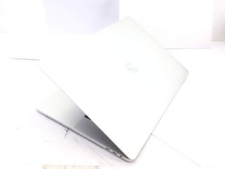 portatil apple apple macbook pro core i7 2.6 15 touchbar (2016) (a1707)