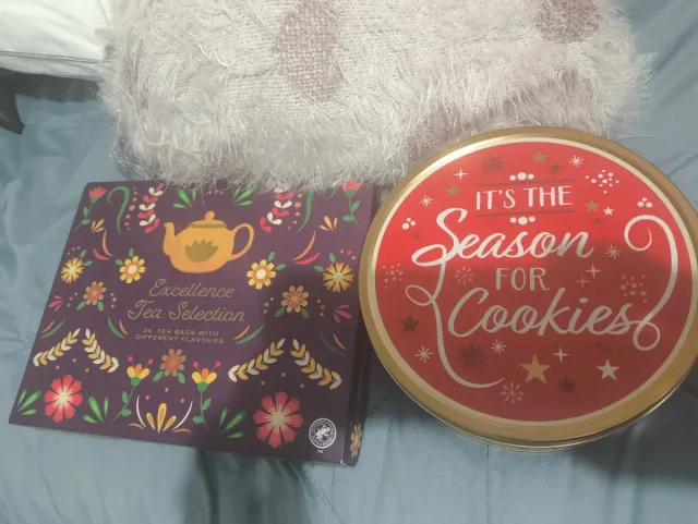 Pack Navidad: Caja Té y Lata Galletas