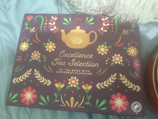 Pack Navidad: Caja Té y Lata Galletas