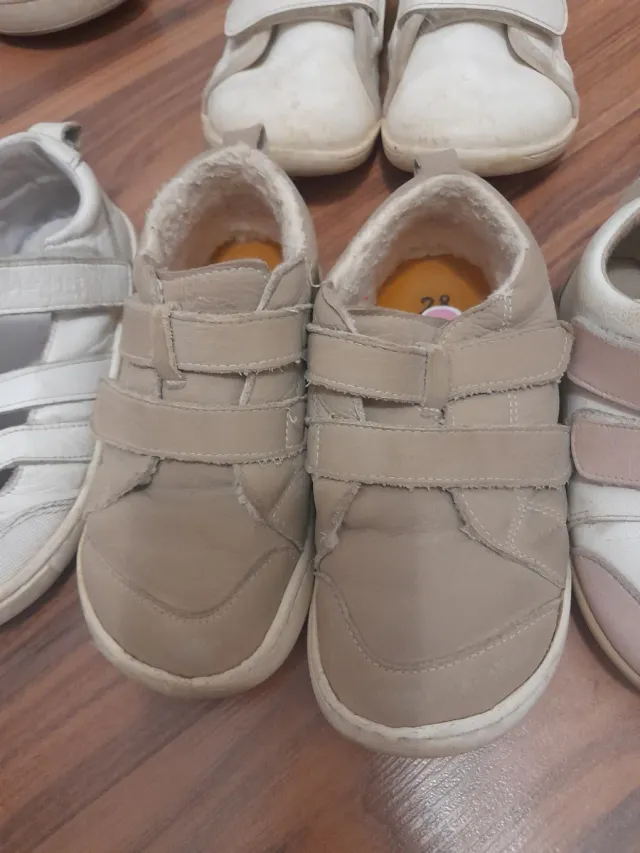 Zapatos respetuosos niña beige