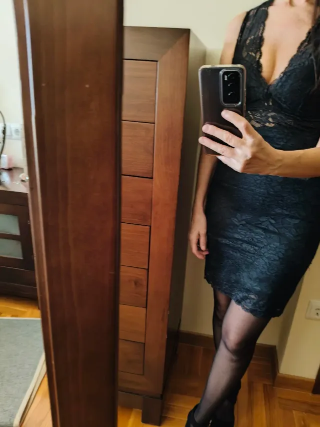 Vestido negro encaje