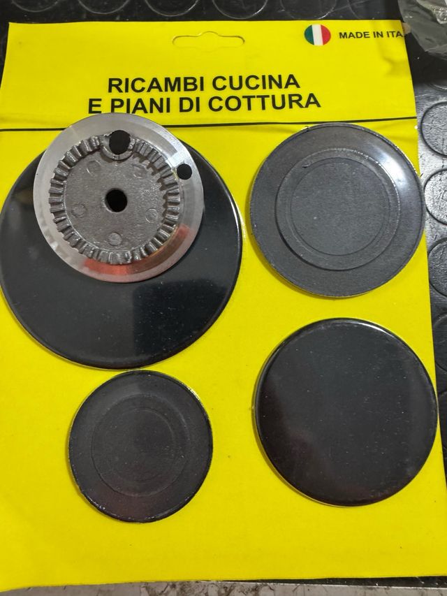 Kit Bruciatori,spartifiammna, e Cappellotti Rex