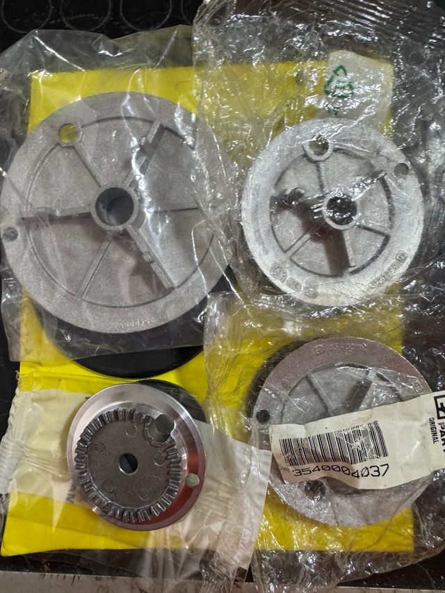 Kit Bruciatori,spartifiammna, e Cappellotti Rex