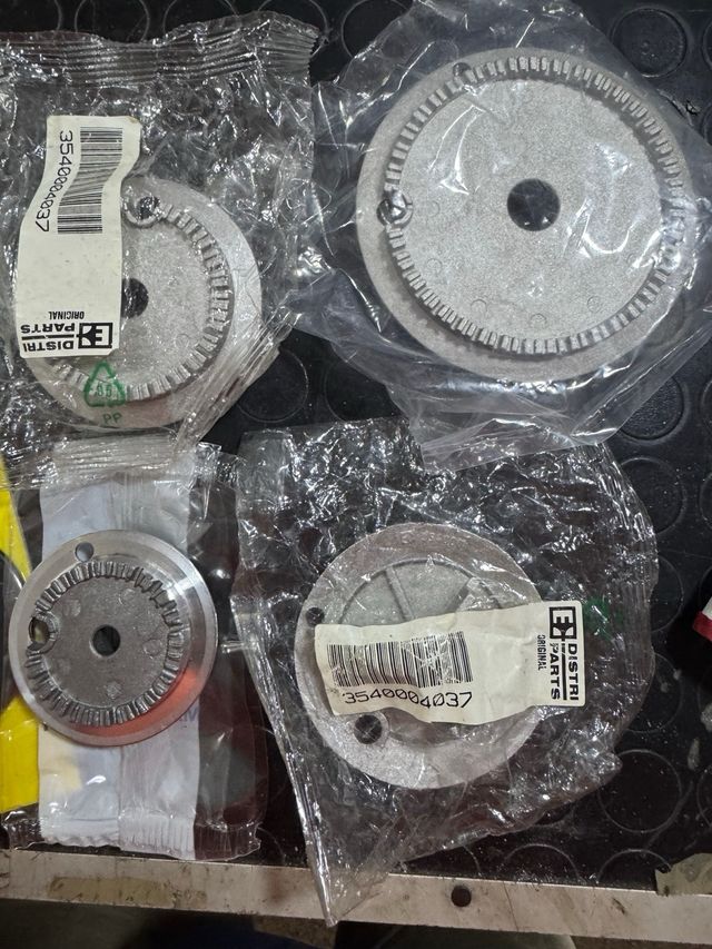 Kit Bruciatori,spartifiammna, e Cappellotti Rex