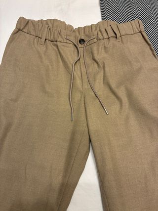 Pantalón jogger Mango beige