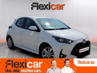 Toyota Yaris 1.5 120H Business Plus