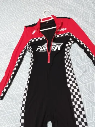 Mono largo deportivo estampado