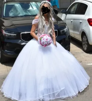 Vestido de Novia Princesa Brillante incluye cancán