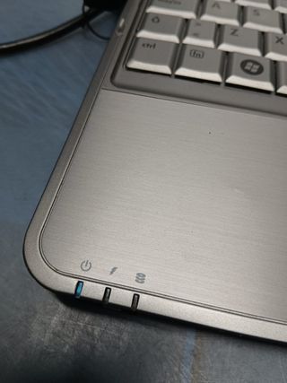 Portatil HP Core duo 2710P v7600, 3 g de ram, 120 gb de disco duro, windows 7