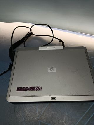 Portatil HP Core duo 2710P v7600, 3 g de ram, 120 gb de disco duro, windows 7