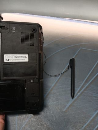 Portatil HP Core duo 2710P v7600, 3 g de ram, 120 gb de disco duro, windows 7