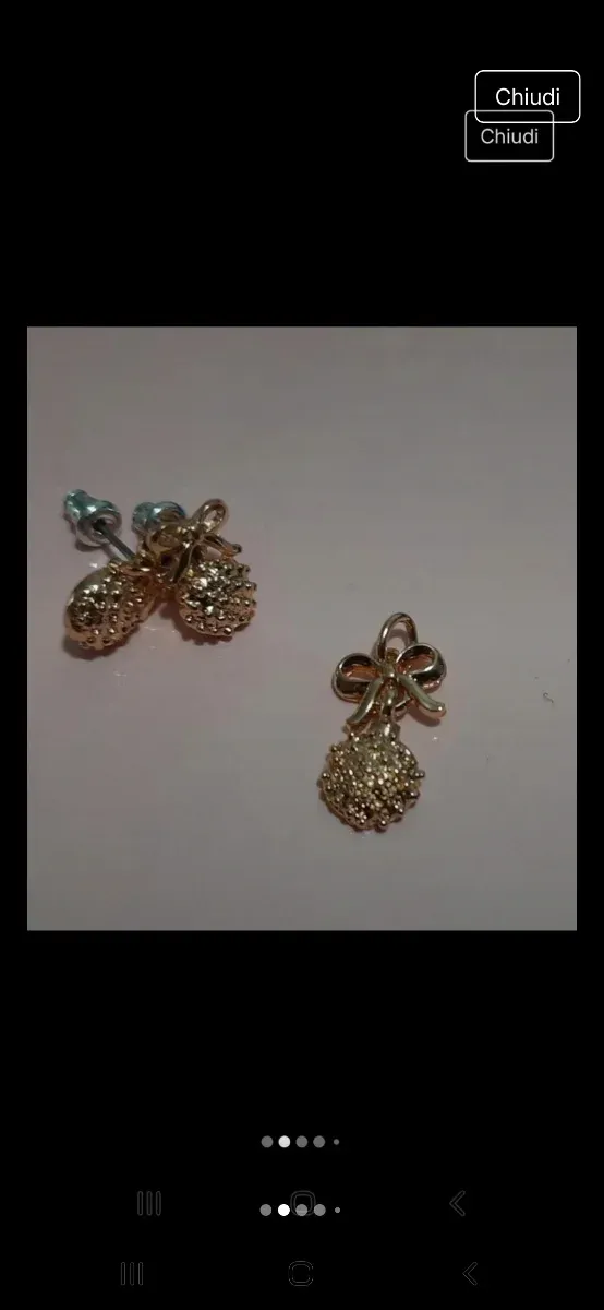 Set orecchini e ciondolo Avon