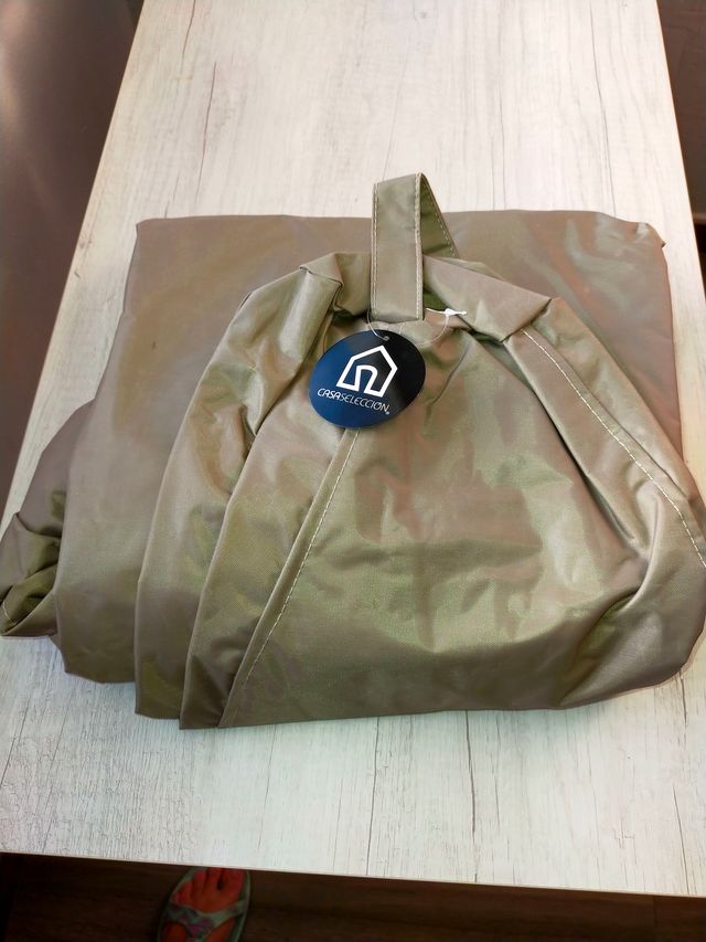 Puf pera gris verdoso (kaki)