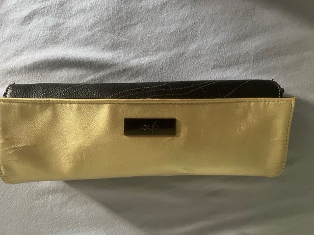 Plancha GHD Negra y Dorada