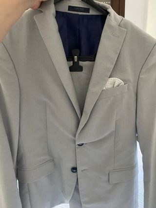 Traje Zara Gris y Azul