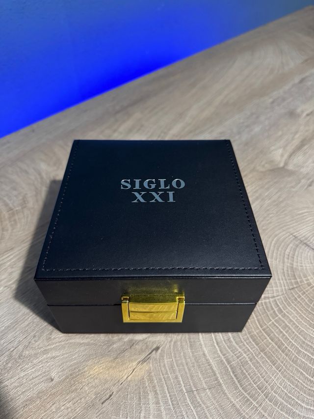 Reloj Siglo XXI