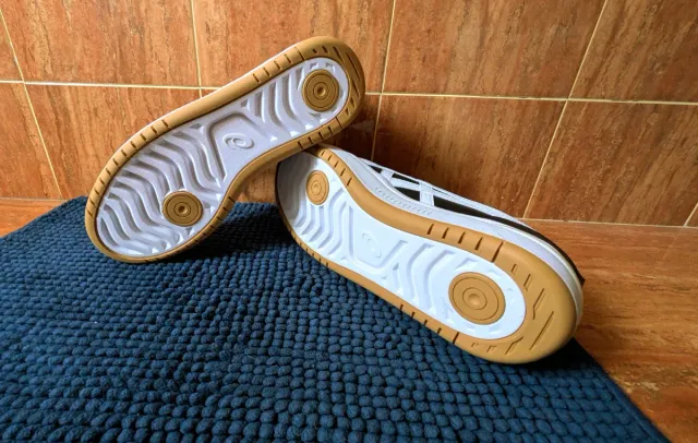 Asics Gel Japan ST Talla 49 Nuevas.