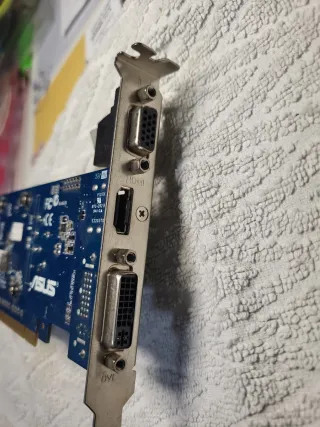 Scheda video ASUS C872PI