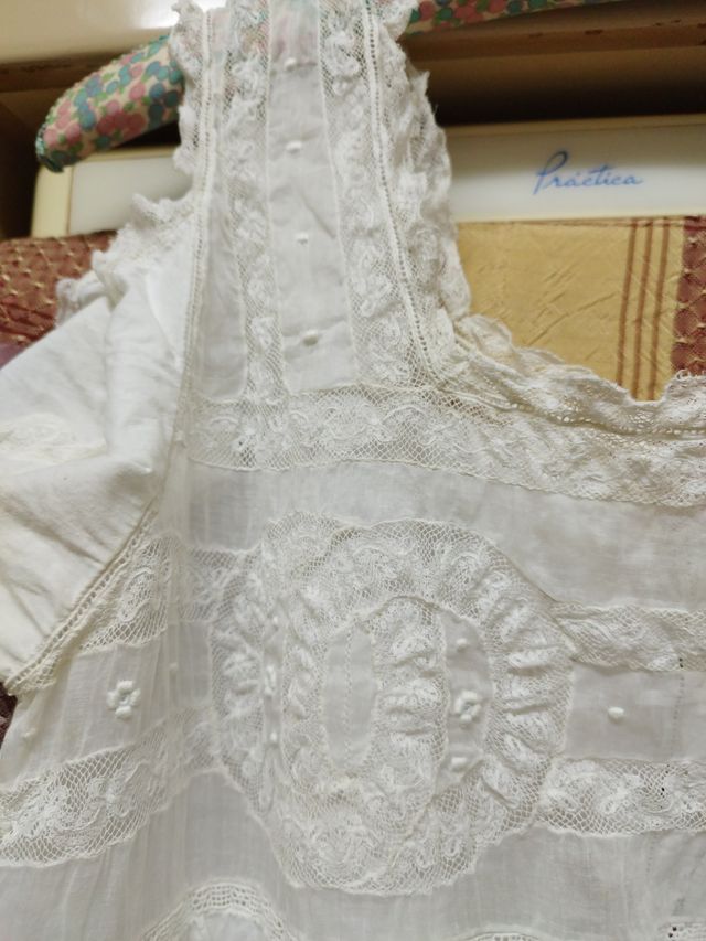 Camisón victoriano con encaje