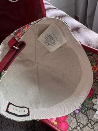Gorra Gucci floral beige multicolor