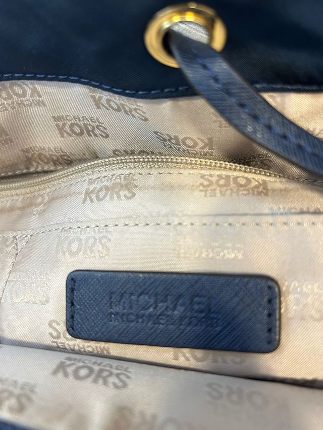 Mochila Michael Kors azul marino