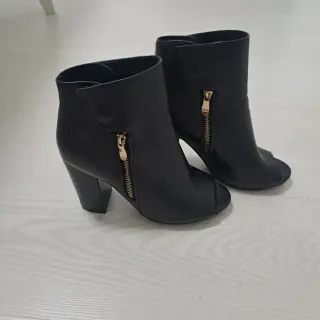 Stivaletti neri pelle tg.37