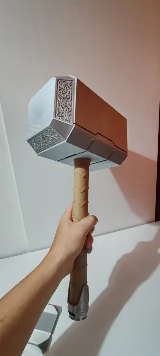 Martello Thor in plastica