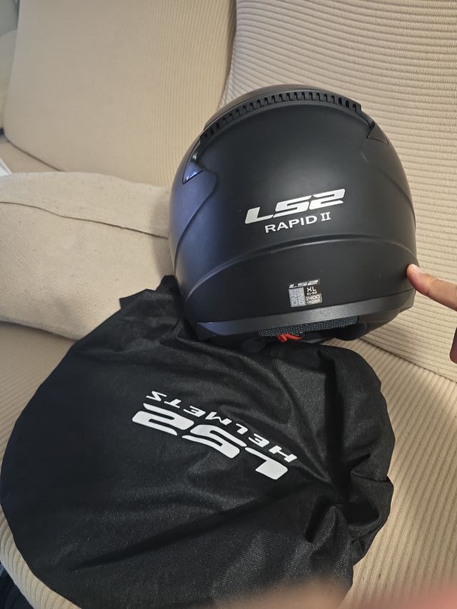 Casco LS2 Negro Mate PRÁCTICAMENTE NUEVO