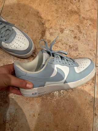 Nike Air Force 1 - Azul y Blanco