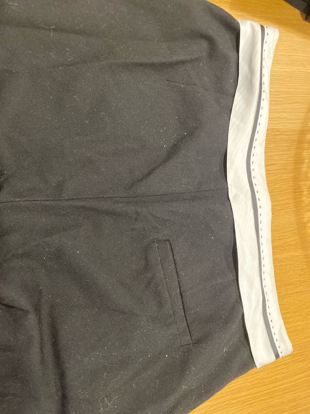 Pantalón negro Pull&Bear talla S