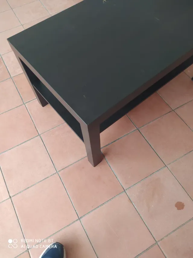 Mesa auxiliar diseño Ikea negra-ikea-leer anuncio