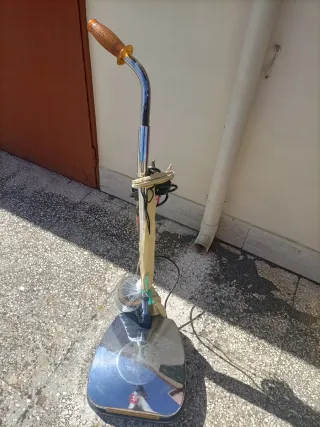 Aspirapolvere lucidatrice vintage CGE