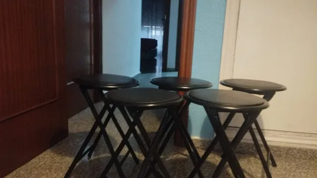 5 Taburetes Plegables Negros