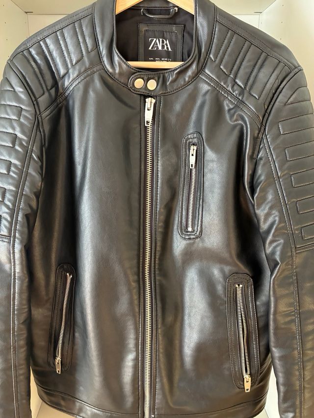 Cazadora efecto piel Zara Talla L