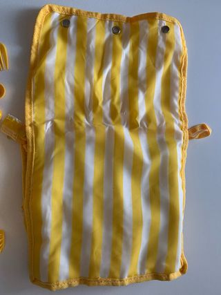 Neceser de viaje de plástico con accesorios