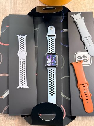 Apple Watch Series 7 GPS + Cellular