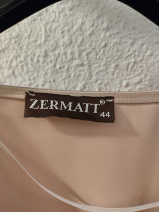 Blusa ZERMATT manga larga escote pico beige t-44