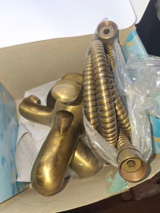 Grifo de latón con manguera