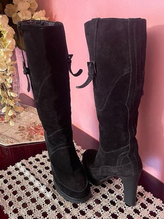 Stivali in vera pelle neri con tacco