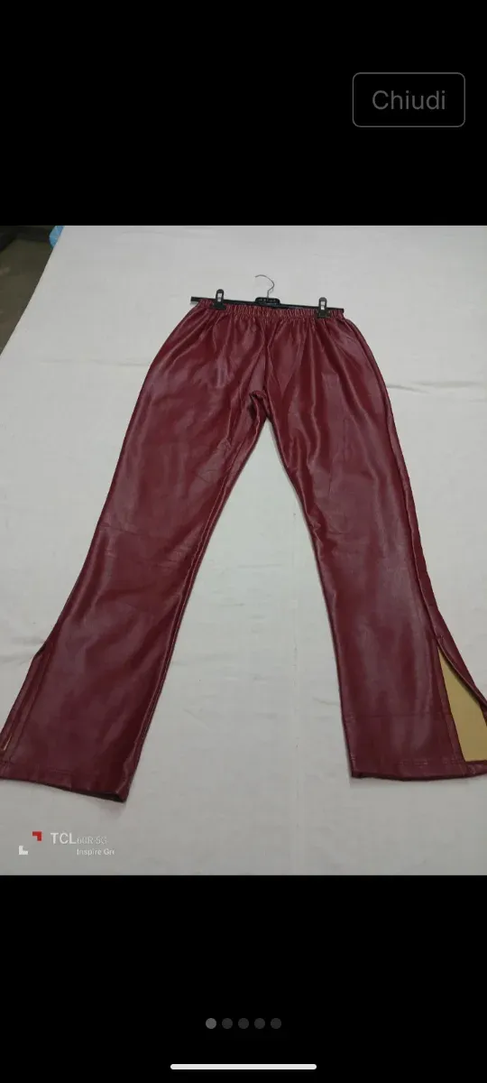 Pantaloni rossi in ecopelle