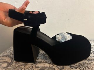 Tacones Mim negros sin estrenar