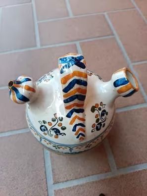 Botijo Talavera artesanal firmado