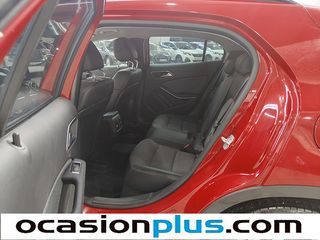 Mercedes-Benz GLA 200 d Urban 100 kW (136 CV)