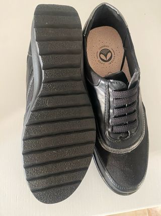 Mocasines negros de señora sin estrenar T.37
