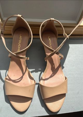 Sandalias Latouche Nude Talla 41 leer descripción