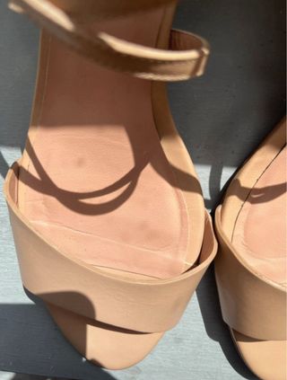 Sandalias Latouche Nude Talla 41 leer descripción