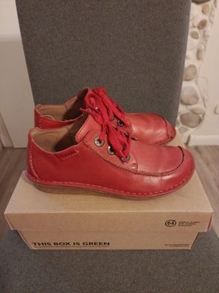 Scarpe Clarks rosse in pelle